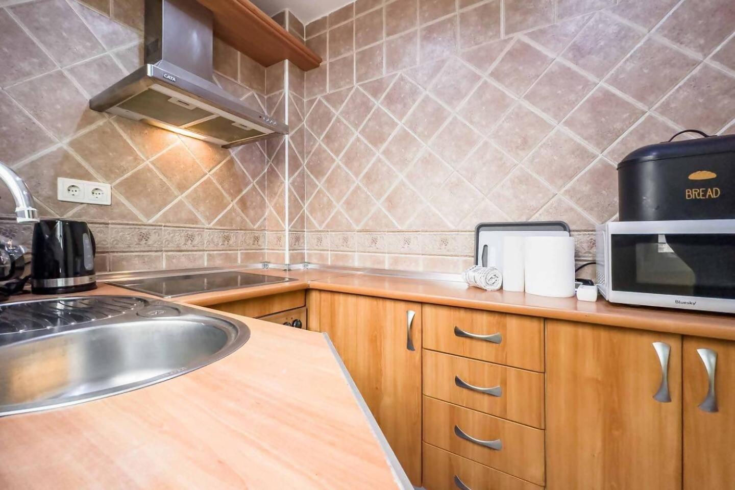 Cyv Centrally Located 1 Bed 1 Bath Near The Beach Fuengirola Exterior photo