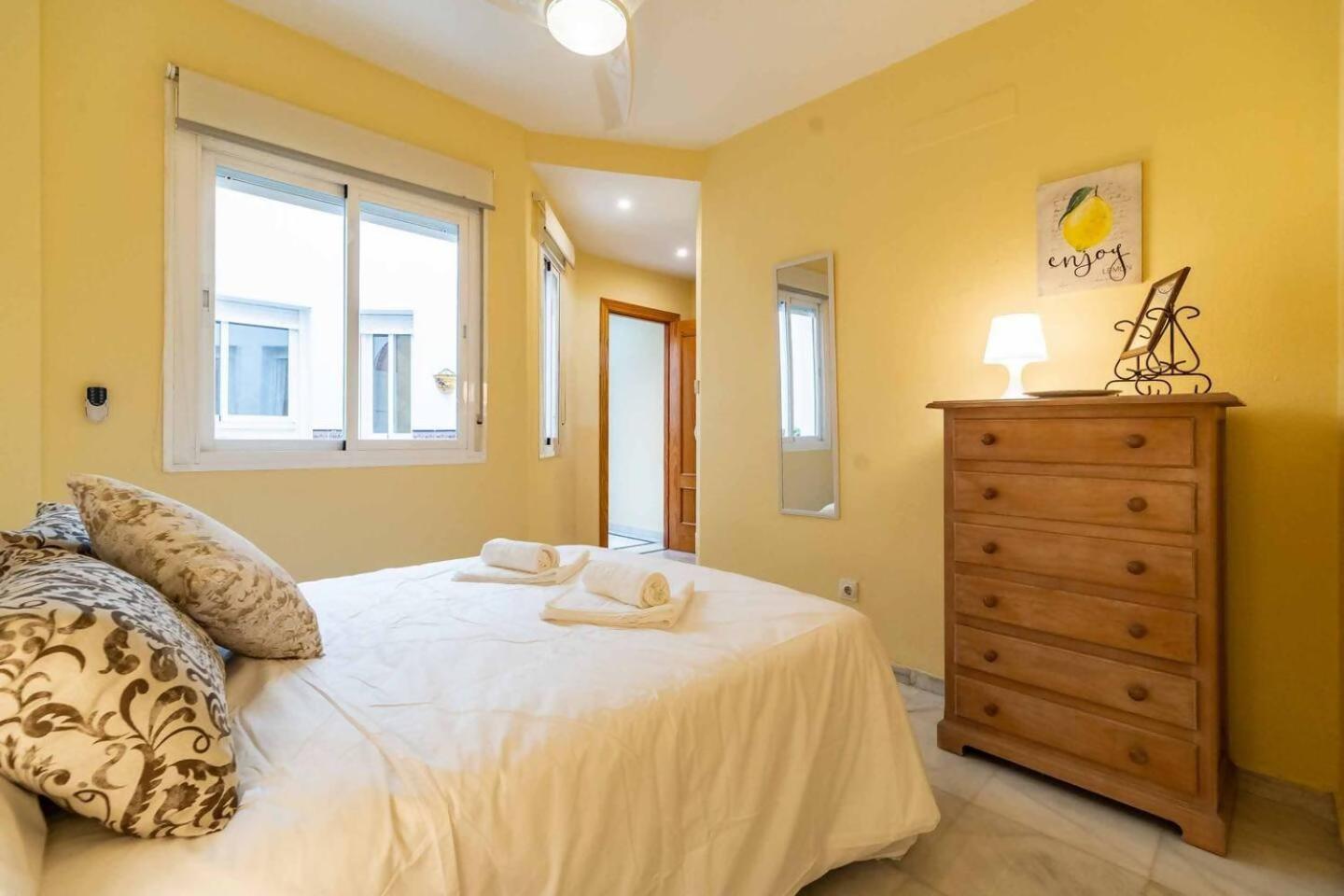 Cyv Centrally Located 1 Bed 1 Bath Near The Beach Fuengirola Exterior photo